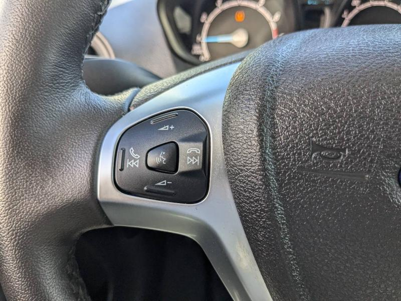 FORD Transit Courier VUL d’occasion à vendre à AIX-EN-PROVENCE chez AIX AUTOMOBILES (Photo 12)