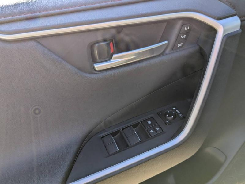 TOYOTA RAV4 d’occasion à vendre à AIX-EN-PROVENCE chez AIX AUTOMOBILES (Photo 15)