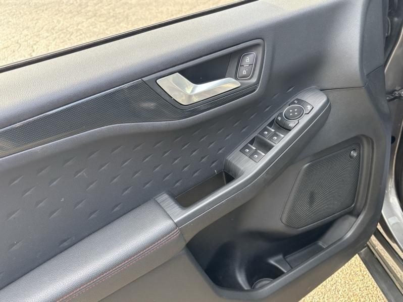 FORD Kuga d’occasion à vendre à AIX-EN-PROVENCE chez AIX AUTOMOBILES (Photo 16)