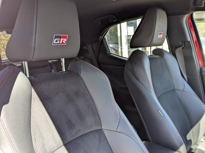 TOYOTA Yaris d’occasion à vendre à AIX-EN-PROVENCE chez AIX AUTOMOBILES (Photo 8)